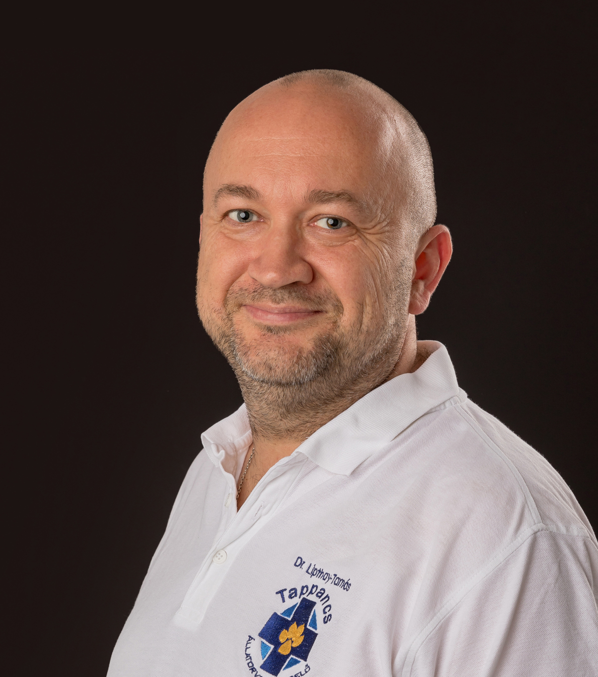 DR. TAMÁS LIPTHAY DR. TAMÁS LIPTHAY